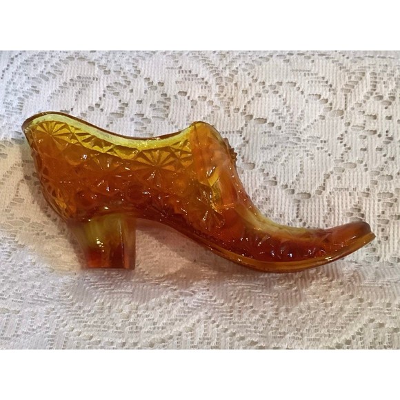Boyd Daisy & Button Pattern Orange Slag Glass Slipper Shoe Glass Figure Glows - Picture 4 of 11